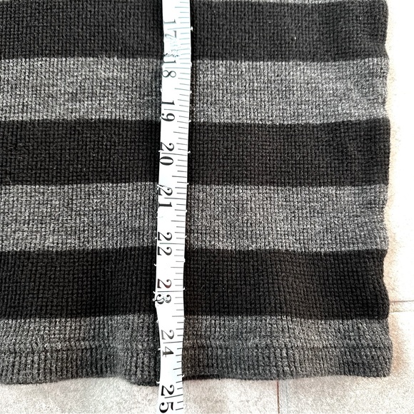 American Eagle Men’s Long Sleeve Medium Sweater - Picture 5 of 7